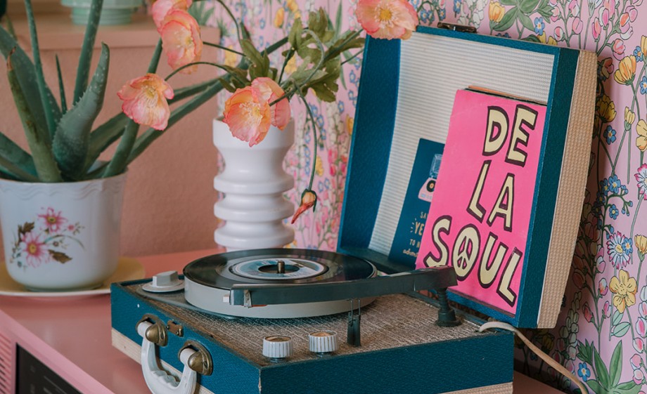 Retro radio - ShotbySheena