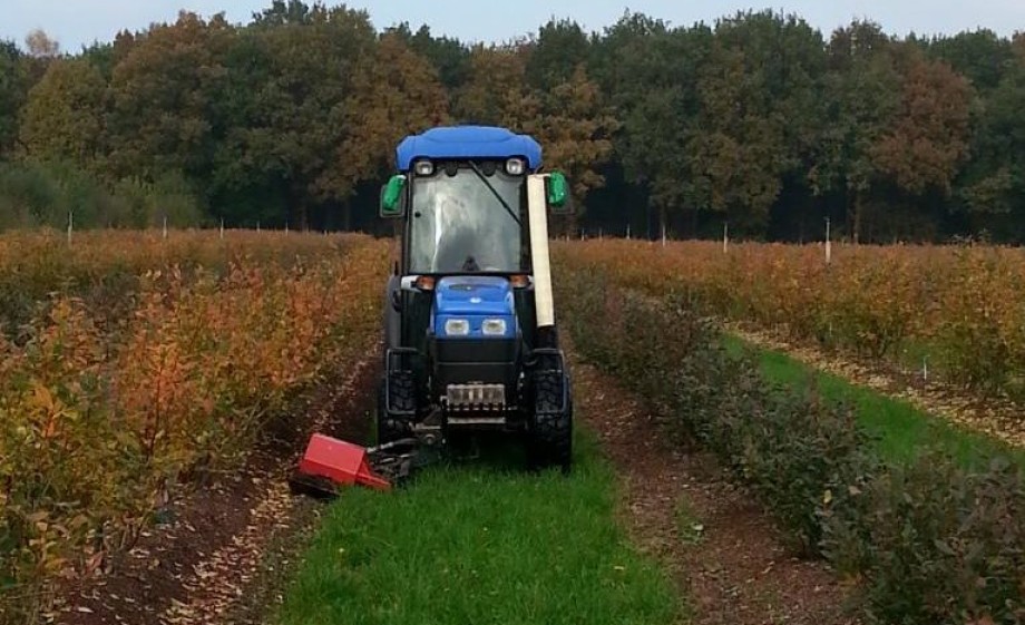 Met de trekker over het land | Foto: Noorderbos