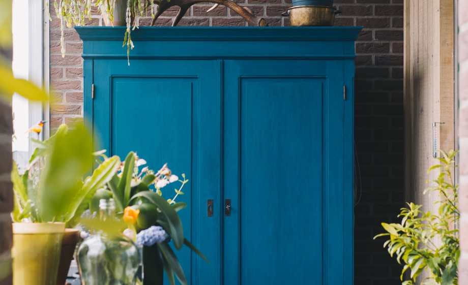 Kleur in huis in de serre | Foto: Marjon Lukje