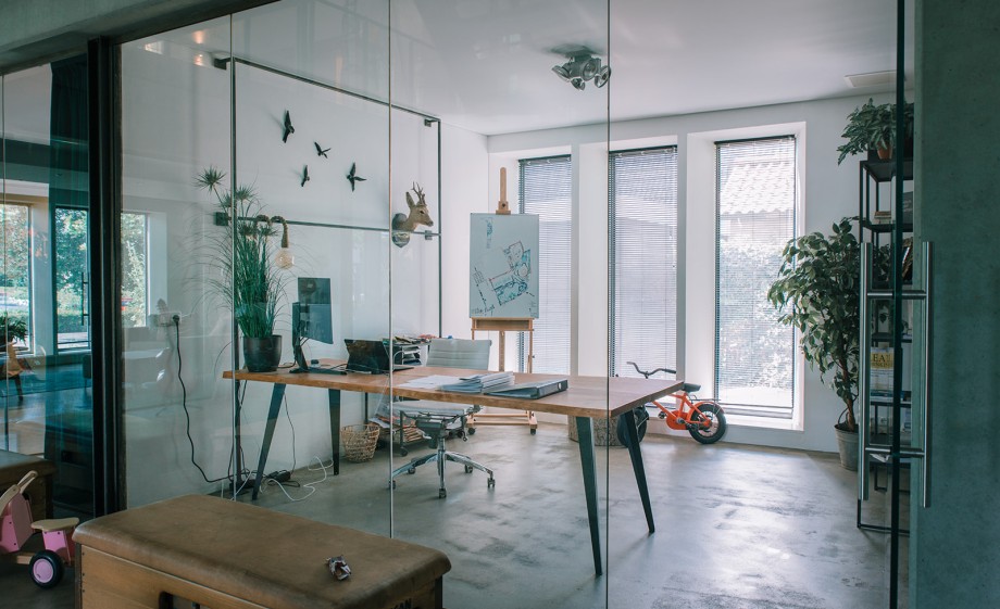 Thuiswerken in de kerk | Foto: Sheena Schouwink