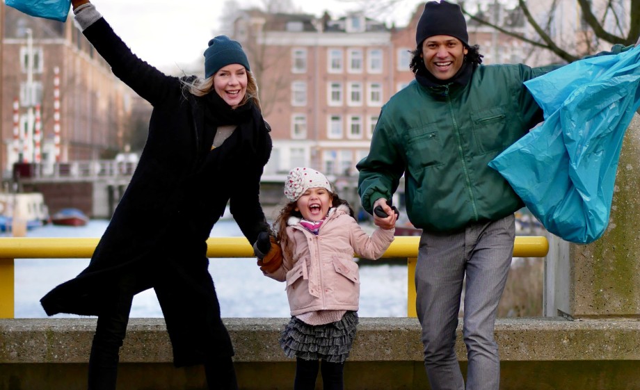 Zo gaat het opruimen door | Foto: Plastic Whale