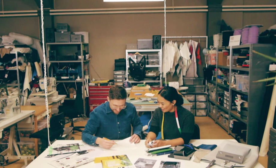 Ontwerpersduo Pascal Mulder en Ratna Ho in hun atelier in Arnhem | Foto: Al Hajem