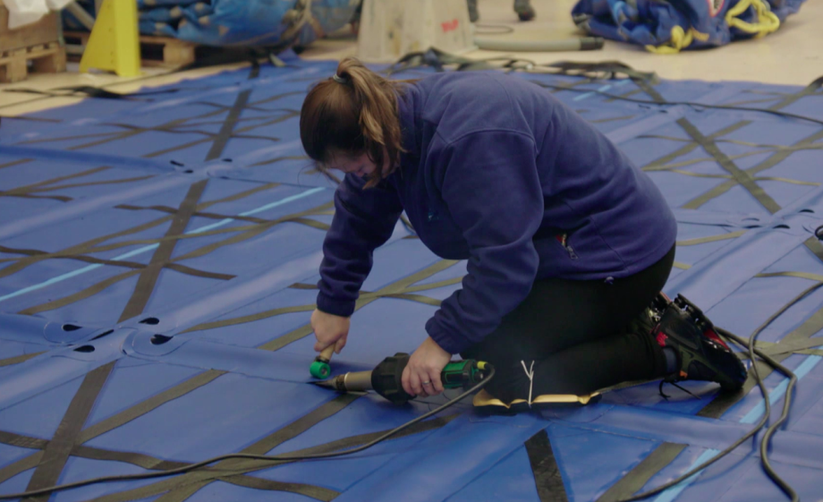 Van alles restanten worden tassen gemaakt