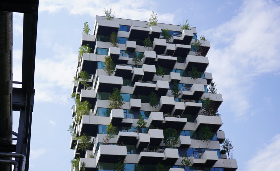 De Trudo Toren is de eerste groene woontoren met een verticaal bos voor sociale huur | Foto: Nanda Sluijsmans