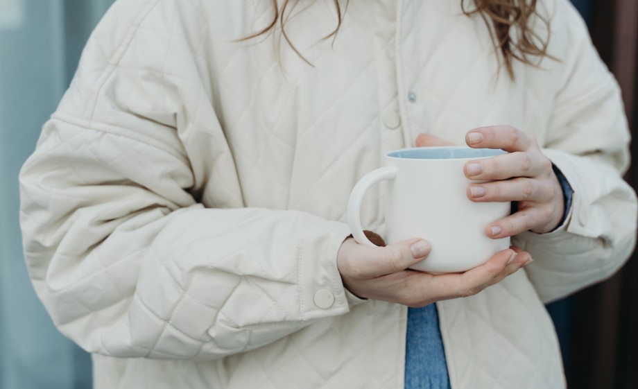 In de winter kan je wel een warme jas gebruiken | Foto: Pexels