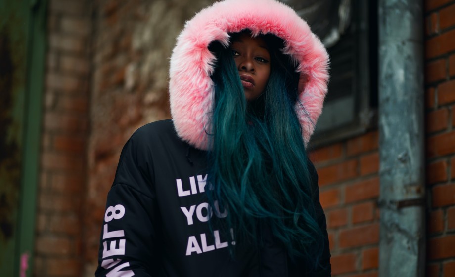 In de winter kan je wel een warme jas gebruiken | Foto: Pexels