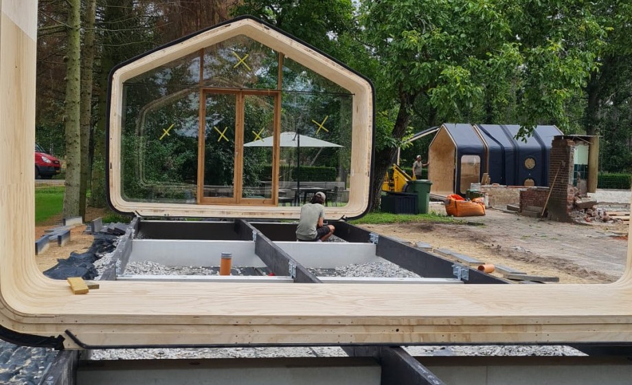 Wikkelhuisje in aanbouw | Foto bewoners Don en Jacqueline