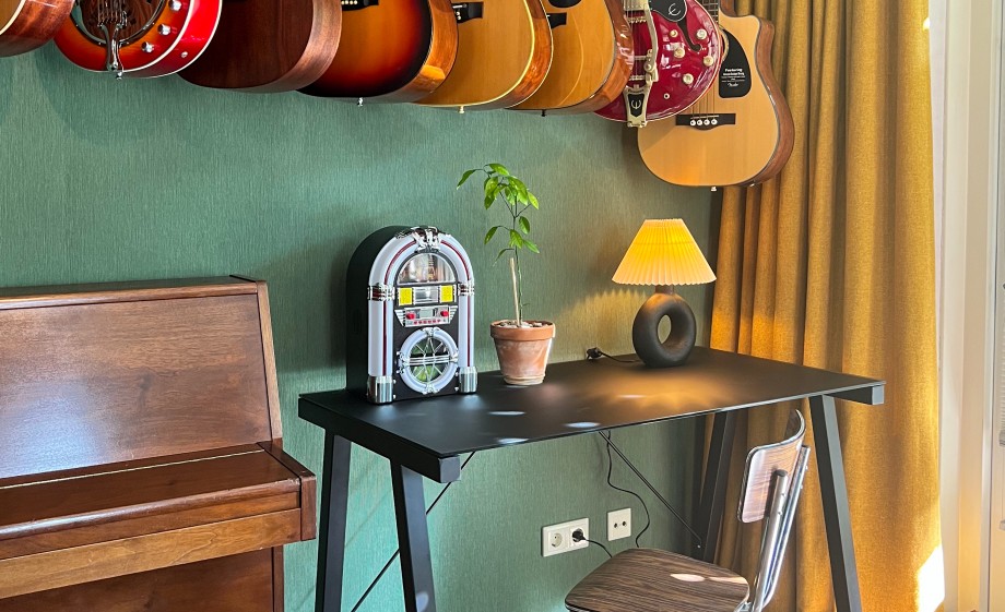 Huisraad woonkamer - Theo-Bert Pot