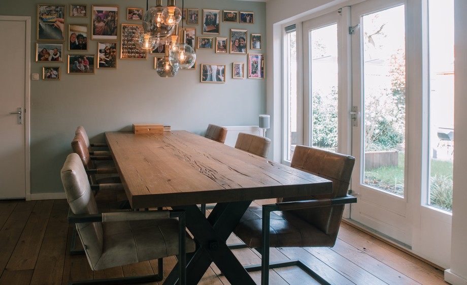 Een grote eettafel was belangrijk | Foto: Sheena Schouwink