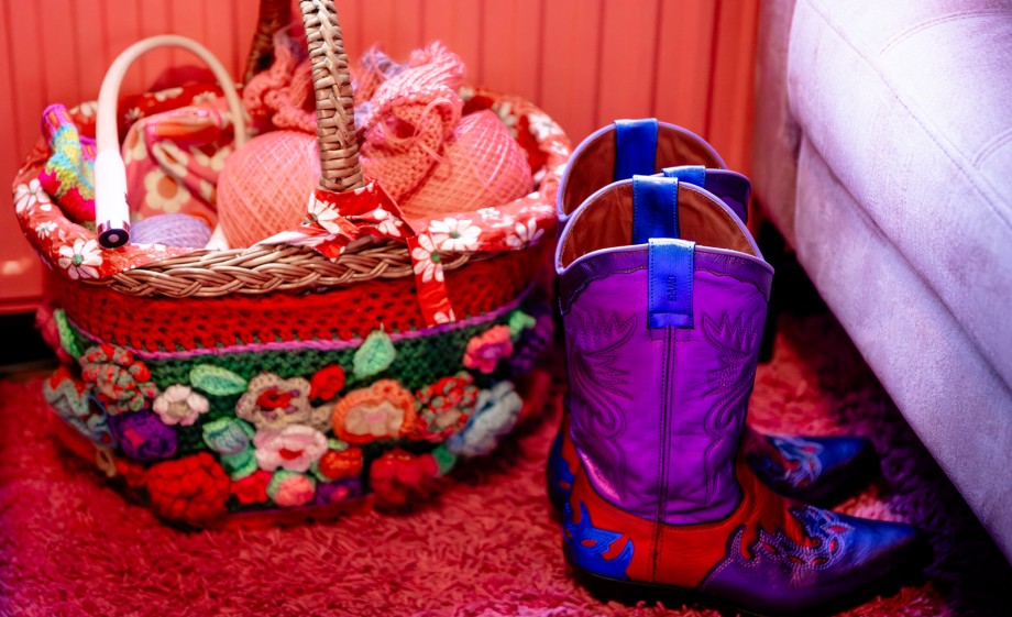 Kleurrijk interieur Hellevoetsluis | Fotografie: Roos Eijmers