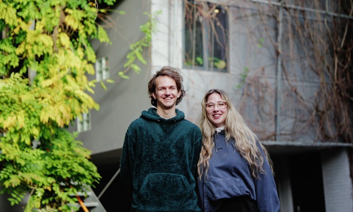 Halve kubuswoning met een jaren 70 gevoel | Fotografie: Marjon Lukje