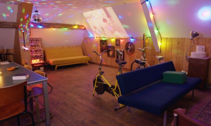 Woonboerderij met privé discotheek