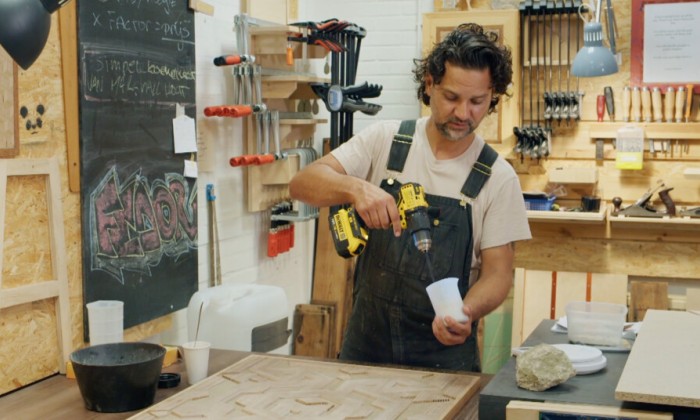 Fedor maakt meubels