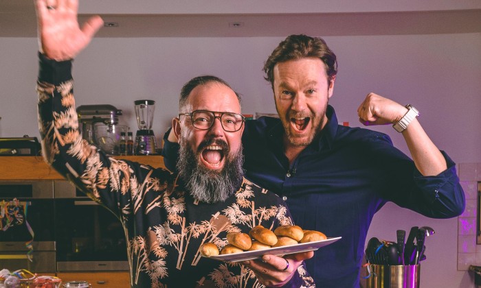 Zelfgemaakte worstenbroodjes