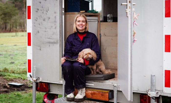 Saskia en Ted voor het project Kate de Bouwkeet | Foto: BinnensteBuiten