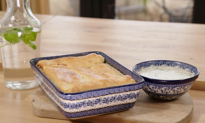 Pittige pastei met romige uiensoep