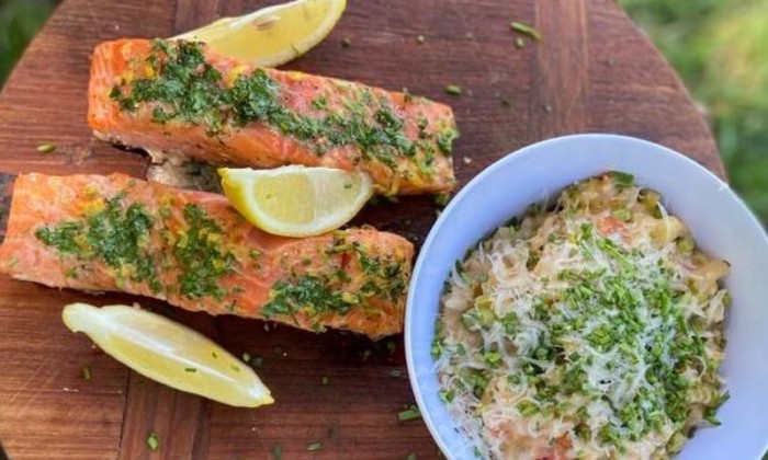 Zalm risotto van de barbecue