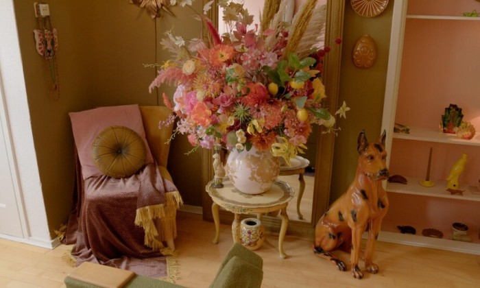 Een oud dijkhuisje vol met kleur en leuke rariteiten