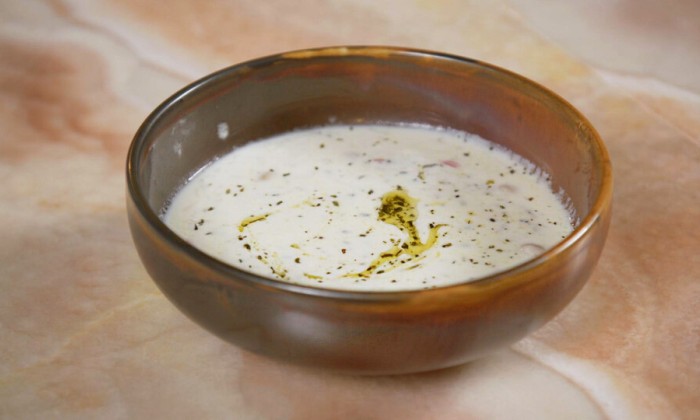 Ramon kookt met politicus Dilan Yeşilgöz