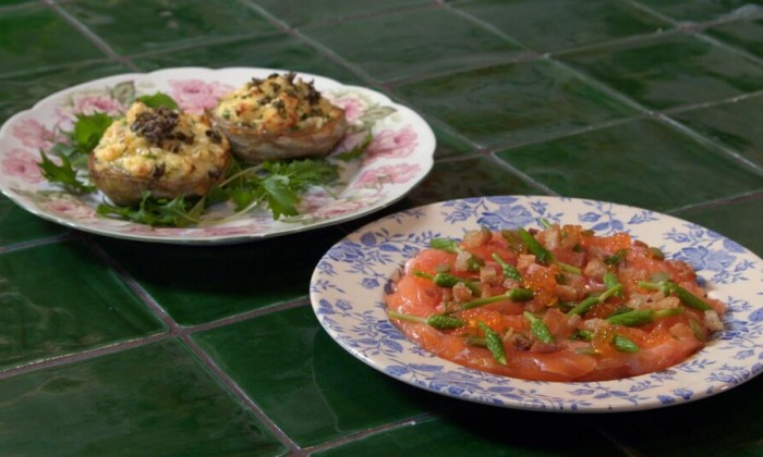 Leon maakt een klassieker; in suiker en zout gegaarde zalm