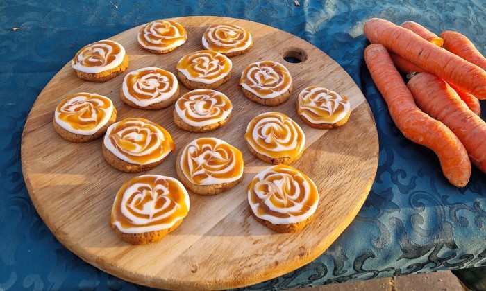 Worteltaartkoekjes met wortelkaramel