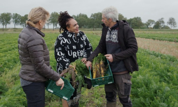 Sharon proeft penen in alle kleuren