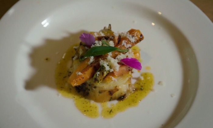 Alain maakt een gerecht met gefermenteerde groenten