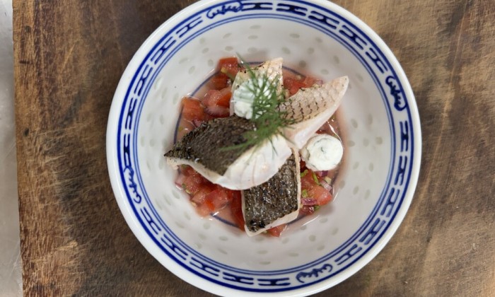 Ramon maakt een heerlijk gerecht met makreel.