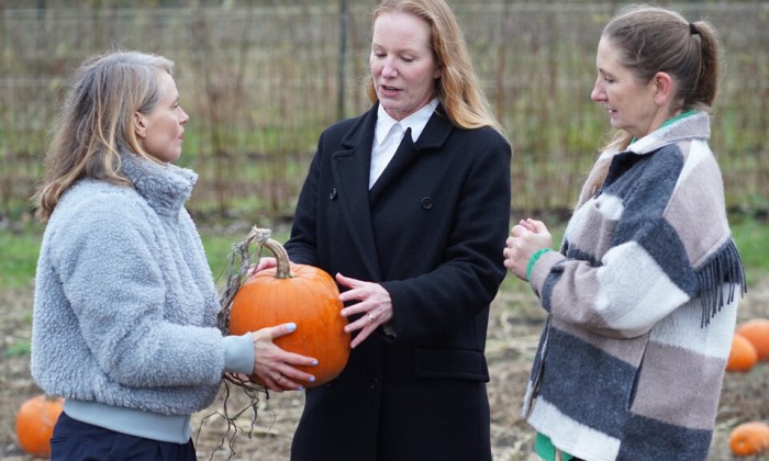 Marieke Eyskoot maakt skincare van pompoenafval
