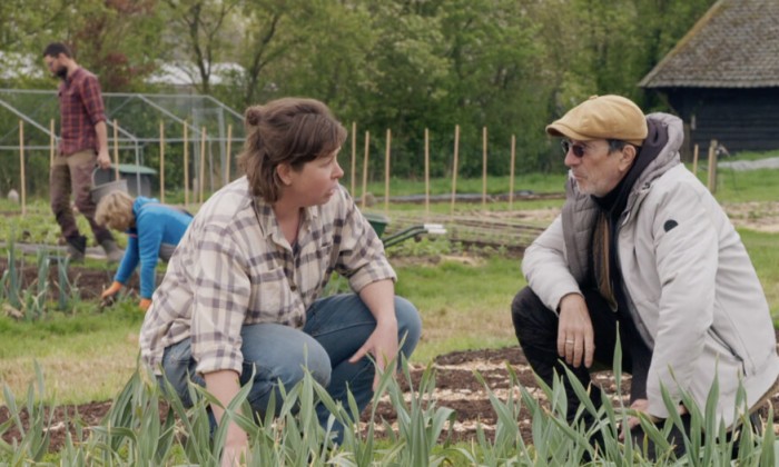 Alain proeft in Leersum lentegroente als knoflookstengels, frills en wasabino!
