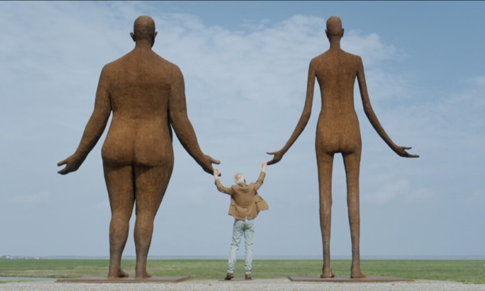 Geert met het kunstwerk