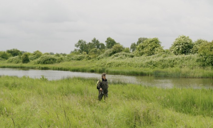 Vrijwilliger Joke in de Dintelse Gorzen
