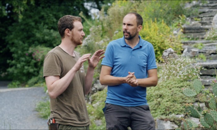 Rogier en Connor in de rotstuin van Universiteit Utrecht