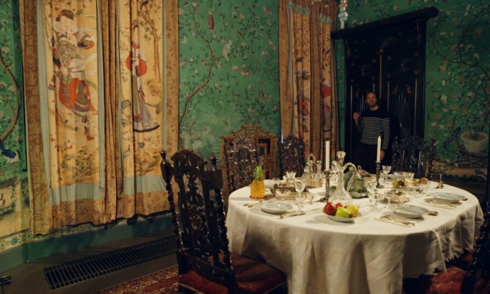 Architectuurhistoricus Valentijn Carbo gaat op ontdekkingstocht in kasteel Heeswijk