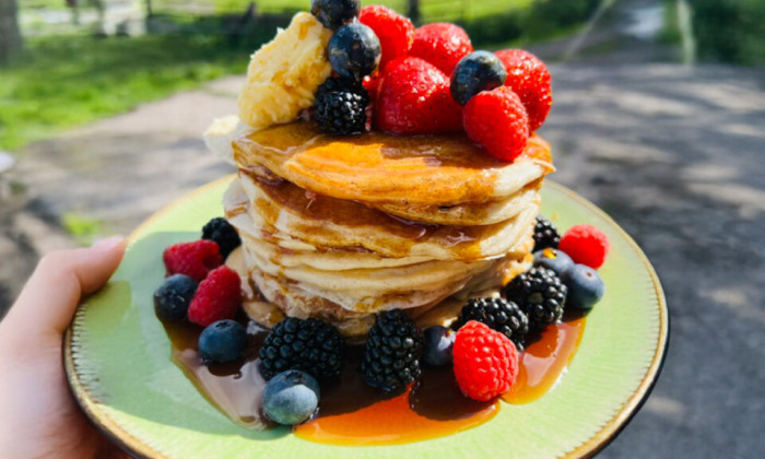 Pannenkoekjes met rood fruit