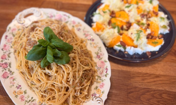Pasta met gekaramelliseerde uien