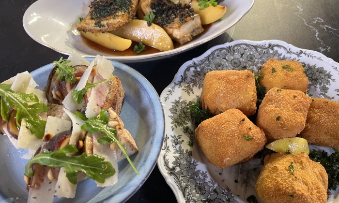 Kaascrostini met vijgen