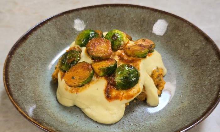 Zoete aardappelpuree met spruitjes