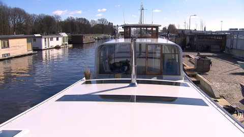 Woonschip (60) Woonschip (60)