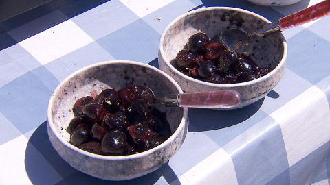 Geflambeerde warme kersen (100) Geflambeerde warme kersen (100)