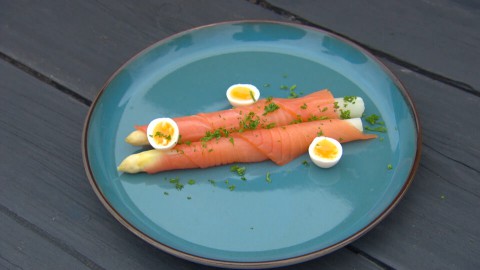 Asperges Asperges met gerookte zalm